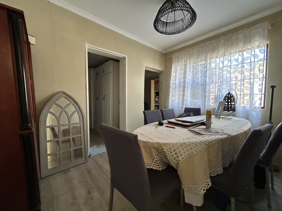 2 Bedroom Property for Sale in Belgravia Western Cape